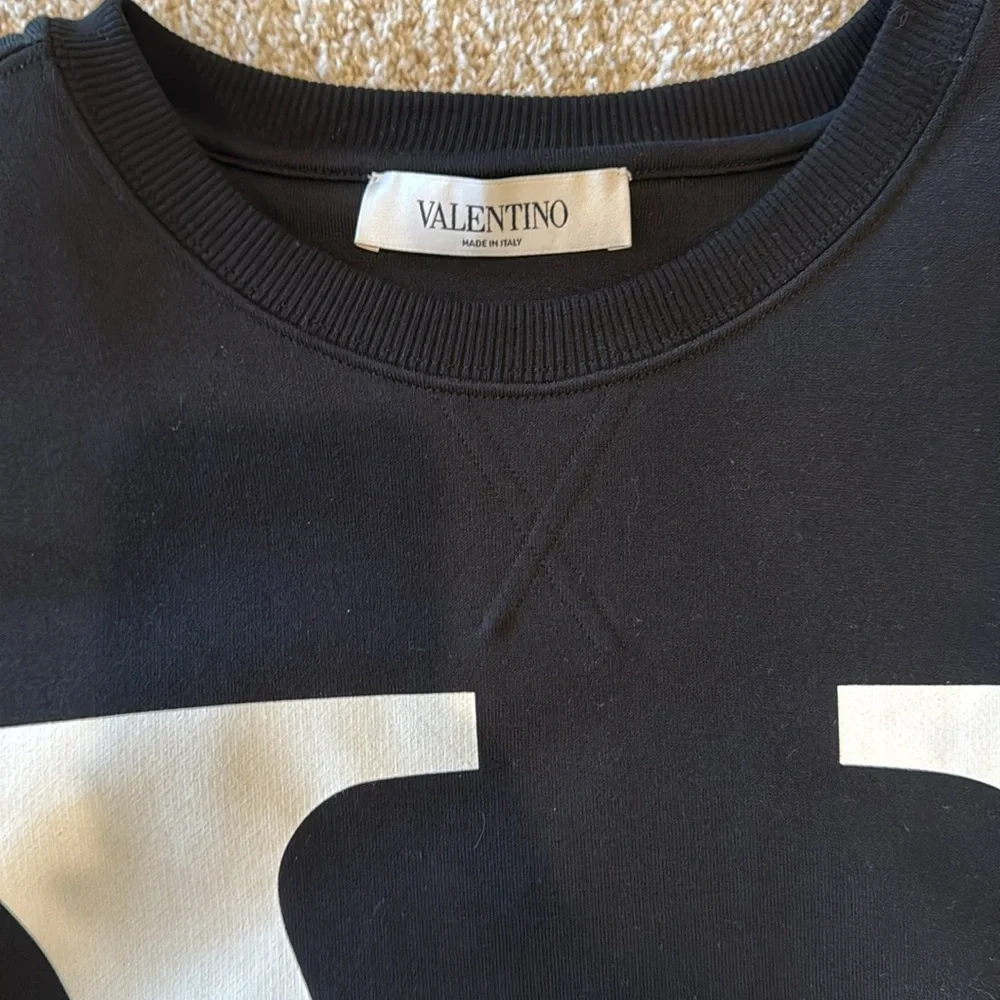 Valentino puff sleeve sweatshirt. 100% AUTHENTIC - Picture 6 of 12